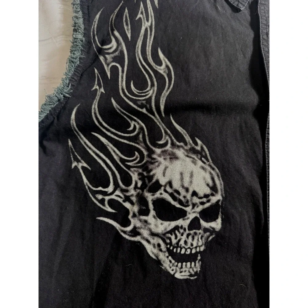 Harley Davidson Sleeveless Vest Sz L Mens Black Flaming Skull Graphic Biker Vest